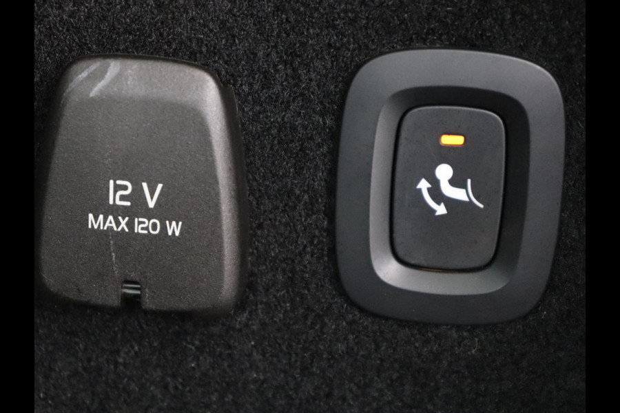 Volvo V60 2.0 T6 Plug-in hybrid AWD Core Bright | Trekhaak | Achterbankverwarming | Adaptive cruise | Carplay | Stoelverwarming | Climate control | Keyless | Parkeerhulp | PHEV | Plug In