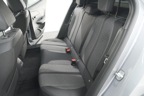 Peugeot 2008 PureTech 100 Allure | Camera | Navigatie | Parkeersensoren | Apple Carplay