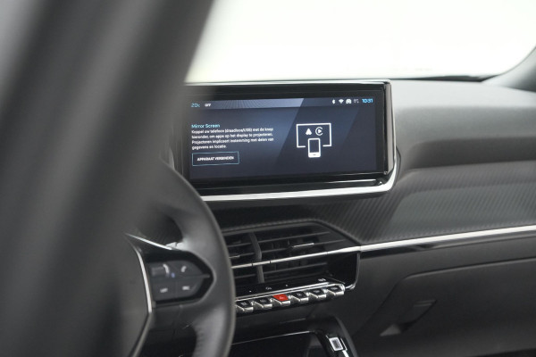 Peugeot 2008 PureTech 100 Allure | Camera | Navigatie | Parkeersensoren | Apple Carplay