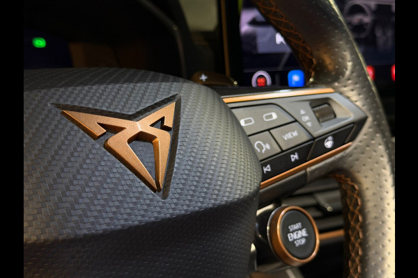 CUPRA Formentor 1.4 e-Hybrid VZ Performance |PANORAMADAK|360CAM|MEMORYSEATS|KEYLESS|CARPLAY|DEALER ONDERHOUDEN|TREKHAAK|245PK|VOL!