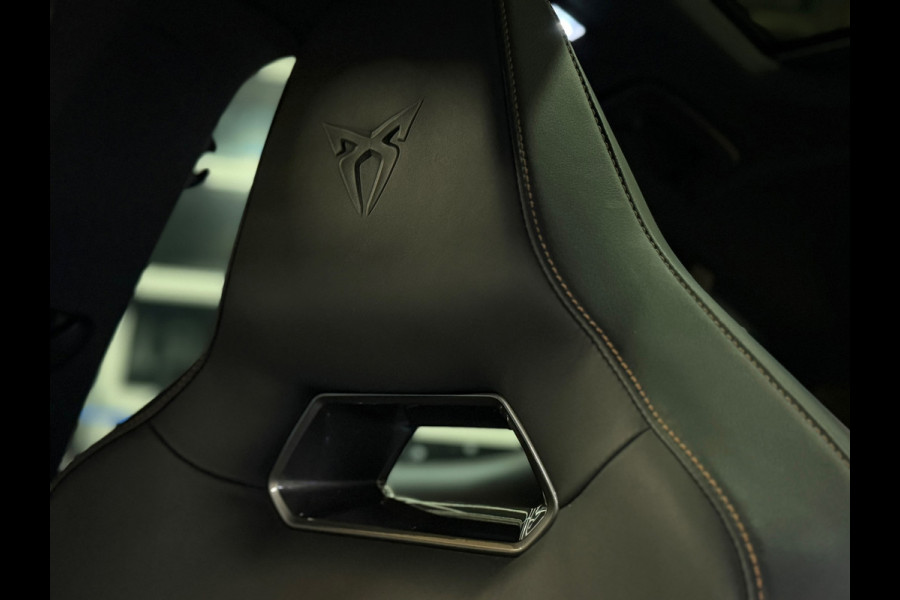 CUPRA Formentor 1.4 e-Hybrid VZ Performance |PANORAMADAK|360CAM|MEMORYSEATS|KEYLESS|CARPLAY|DEALER ONDERHOUDEN|TREKHAAK|245PK|VOL!