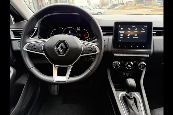 Renault Clio 1.6 E-Tech Hybrid 140 / Apple-Carplay - Android / ALL-Season / 1e Eigenaar / NED-Clio / PDC incl. weergave