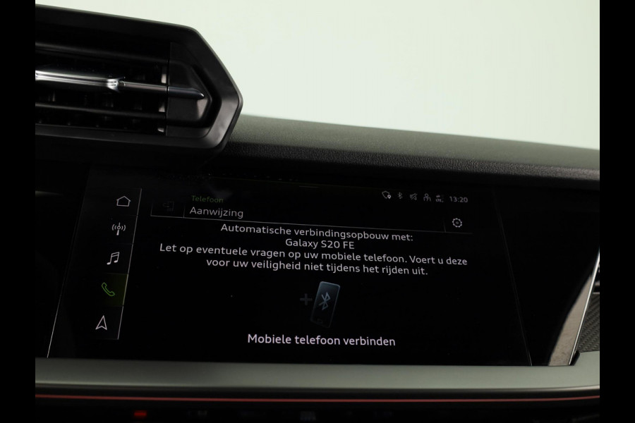 Audi RS 3 Limousine 2.5 TFSI quattro 400pk | Panoramadak | 3-spaaks sport afgevlakt stuurwiel | Adaptief onderstel | SONOS Premium 3D Audio