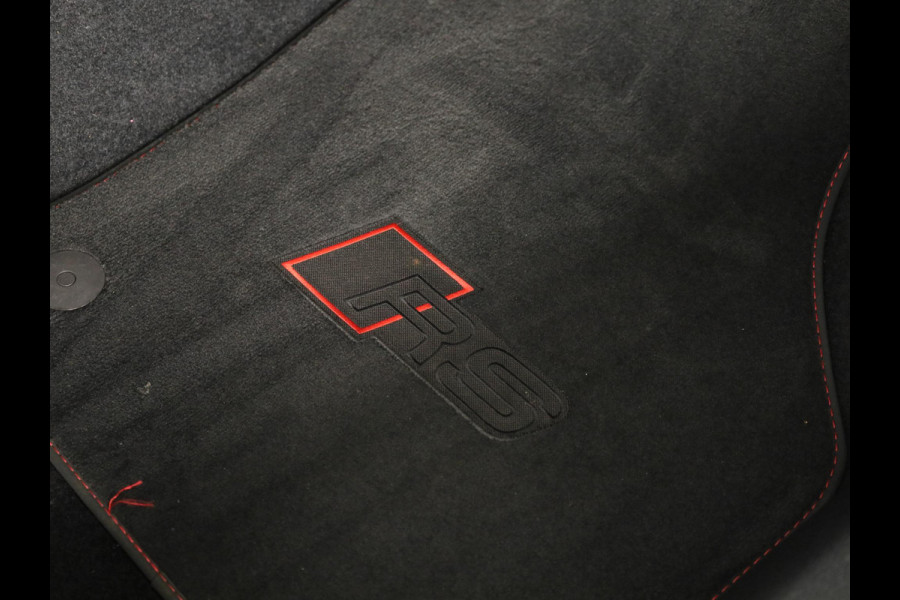 Audi RS 3 Limousine 2.5 TFSI quattro 400pk | Panoramadak | 3-spaaks sport afgevlakt stuurwiel | Adaptief onderstel | SONOS Premium 3D Audio