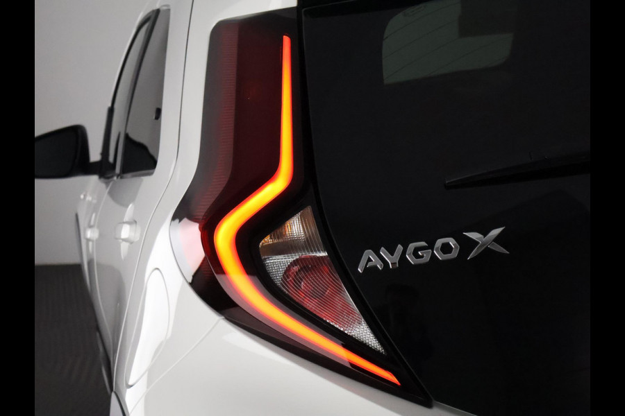 Toyota Aygo X 1.0 VVT-i MT Play Sport | Apple Carplay & Android Auto | Adaptive Cruise Control | Cruise control