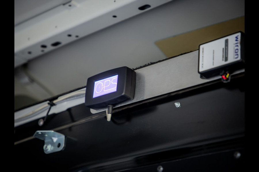 Volkswagen Crafter 35 2.0 TDI L3H3 Trendline Trekhaak|Apple CarPlay|Cruise Control