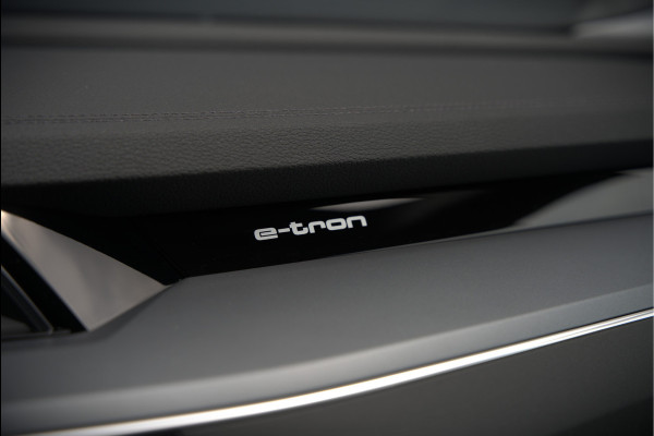Audi e-tron 50 quattro Business edition Plus 71 kWh | Black Edition | Panoramadak | Camera | Memory Seats | Luchtvering | Adaptive Cruise Control | Keyless | Matrix LED | Leder | Stoelverwarming | NAP |