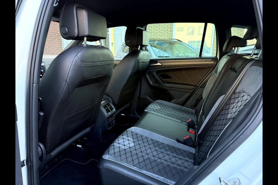 Volkswagen Tiguan 1.5 TSI R-Line Business+ 20''Lmv, Trekhaak, Stoelverwarming