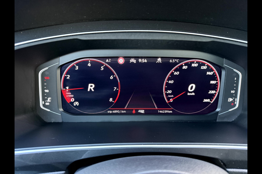 Volkswagen Tiguan 1.5 TSI R-Line Business+ 20''Lmv, Trekhaak, Stoelverwarming