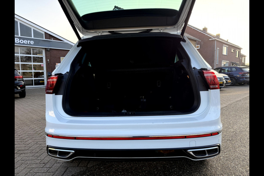 Volkswagen Tiguan 1.5 TSI R-Line Business+ 20''Lmv, Trekhaak, Stoelverwarming