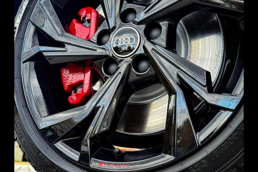 Audi A3 Sportback 45TFSI e 245pk S-Tronic Competition S Edition S-Line 1e Eig|Audi Exclusive|Pano|Kuipstoelen|360°|Ambiance|Matrix