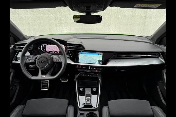 Audi A3 Sportback 45TFSI e 245pk S-Tronic Competition S Edition S-Line 1e Eig|Audi Exclusive|Pano|Kuipstoelen|360°|Ambiance|Matrix