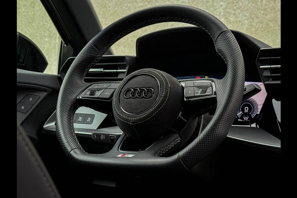 Audi A3 Sportback 45TFSI e PHEV S Edition S line Competition 245pk S-Tronic! 1e|Panoramadak|Virtual Cockpit|Supersport Kuipstoelen