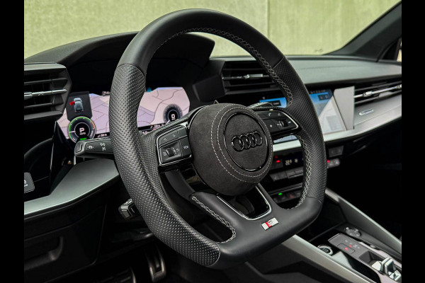 Audi A3 Sportback 45TFSI e PHEV S Edition S line Competition 245pk S-Tronic! 1e|Panoramadak|Virtual Cockpit|Supersport Kuipstoelen