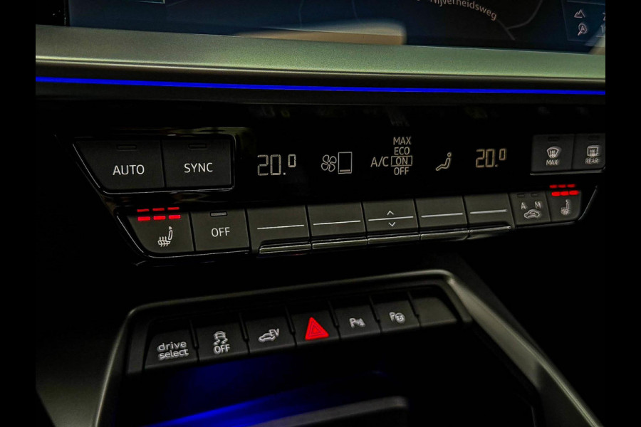 Audi A3 Sportback 45TFSI e PHEV S Edition S line Competition 245pk S-Tronic! 1e|Panoramadak|Virtual Cockpit|Supersport Kuipstoelen