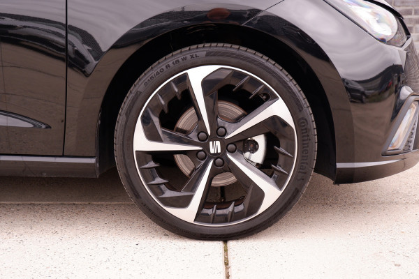 Seat Ibiza 1.0 EcoTSI FR | LED | ACC | Carplay | Camera | Virtual Cockpit | PDC | Climate |