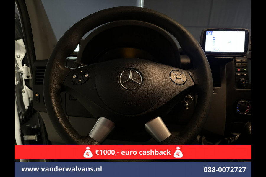 Mercedes-Benz Sprinter 316 CDI 163 pk L2H2 Euro6 Airco | Omvormer | Camera | 2800kg Trekhaak Cruisecontrol, Chauffeursstoel