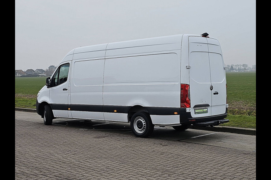 Mercedes-Benz Sprinter 315 L3H2 Automaat Mbux Airco Adaptieve Cruise Camera Trekhaak Euro6 150 PK!