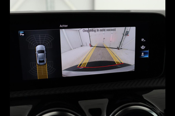 Mercedes-Benz A-Klasse 200 Business Solution | Stoelverwarming | Carplay | Half leder | Camera | Widescreen | Full LED | DAB | Park Assist | Cruise control | Bluetooth | Climate control