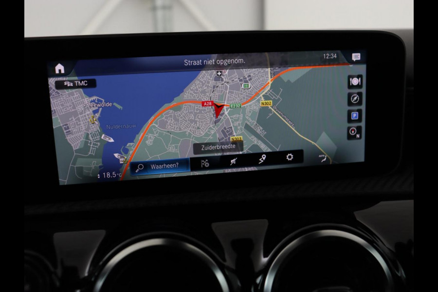 Mercedes-Benz A-Klasse 200 Business Solution | Stoelverwarming | Carplay | Half leder | Camera | Widescreen | Full LED | DAB | Park Assist | Cruise control | Bluetooth | Climate control