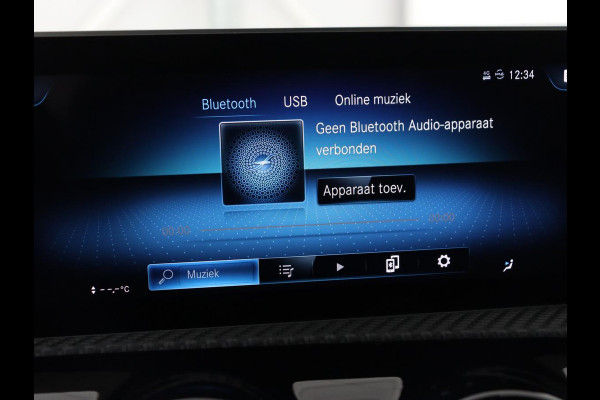 Mercedes-Benz A-Klasse 200 Business Solution | Stoelverwarming | Carplay | Half leder | Camera | Widescreen | Full LED | DAB | Park Assist | Cruise control | Bluetooth | Climate control