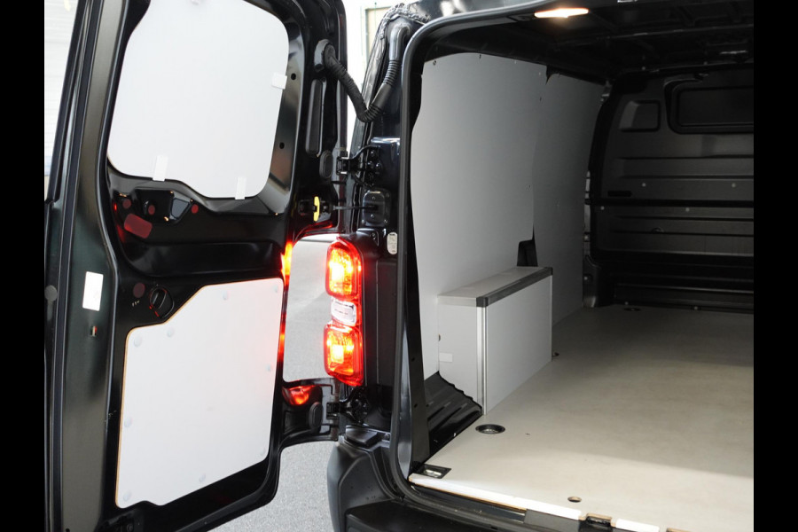 Opel Vivaro 2.0 CDTI 145 pk L3H1 Edition 3-zits Automaat Airco Navigatie Bluetooth Trekhaak