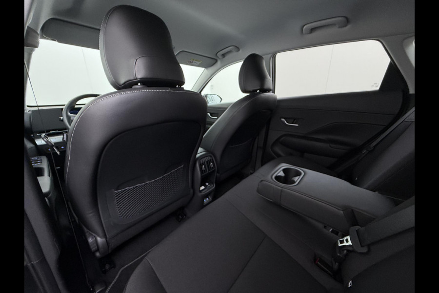 Hyundai KONA ELECTRIC Comfort Smart 65.4 kWh | Longrange | 3-Fase Lader | Warmtepomp | Dealeronderhouden | Fabrieksgarantie Hyundai tot 2029 | Elektrische Achterklep | Stoel & Stuurverwarming | Afnembare Trekhaak | Rijklaar Geleverd