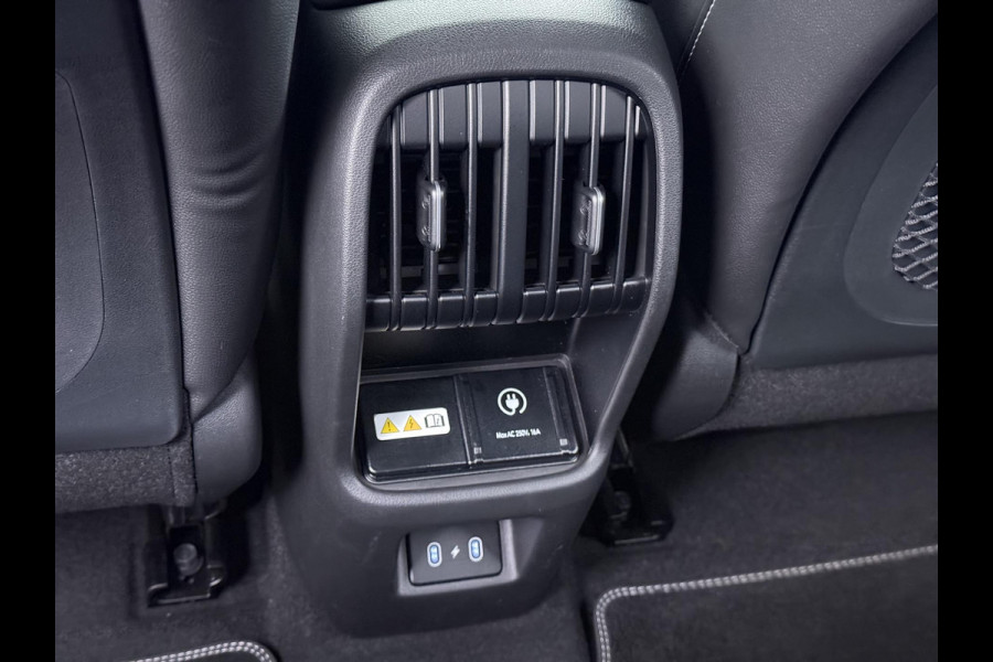 Hyundai KONA ELECTRIC Comfort Smart 65.4 kWh | Longrange | 3-Fase Lader | Warmtepomp | Dealeronderhouden | Fabrieksgarantie Hyundai tot 2029 | Elektrische Achterklep | Stoel & Stuurverwarming | Afnembare Trekhaak | Rijklaar Geleverd