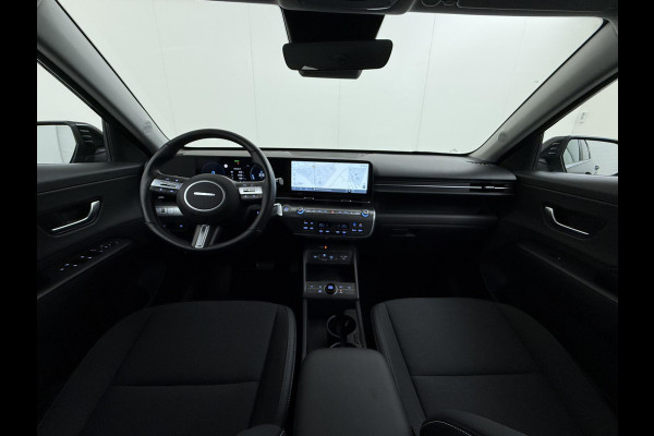 Hyundai KONA ELECTRIC Comfort Smart 65.4 kWh | Longrange | 3-Fase Lader | Warmtepomp | Dealeronderhouden | Fabrieksgarantie Hyundai tot 2029 | Elektrische Achterklep | Stoel & Stuurverwarming | Afnembare Trekhaak | Rijklaar Geleverd
