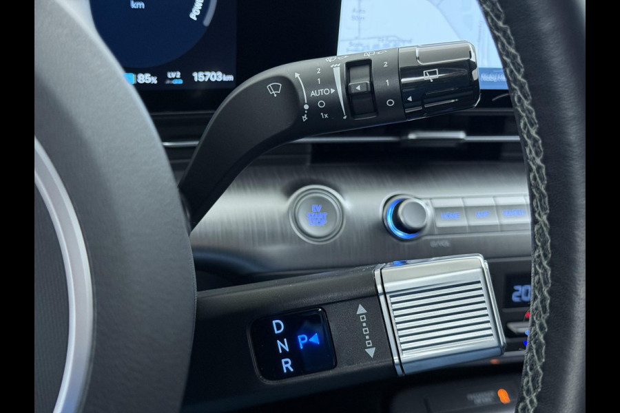 Hyundai KONA ELECTRIC Comfort Smart 65.4 kWh | Longrange | 3-Fase Lader | Warmtepomp | Dealeronderhouden | Fabrieksgarantie Hyundai tot 2029 | Elektrische Achterklep | Stoel & Stuurverwarming | Afnembare Trekhaak | Rijklaar Geleverd