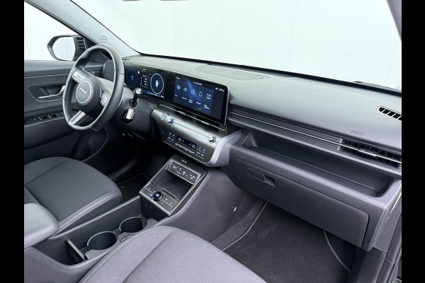 Hyundai KONA ELECTRIC Comfort Smart 65.4 kWh | Longrange | 3-Fase Lader | Warmtepomp | Dealeronderhouden | Fabrieksgarantie Hyundai tot 2029 | Elektrische Achterklep | Stoel & Stuurverwarming | Afnembare Trekhaak | Rijklaar Geleverd