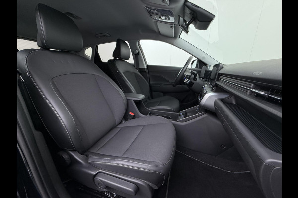 Hyundai KONA ELECTRIC Comfort Smart 65.4 kWh | Longrange | 3-Fase Lader | Warmtepomp | Dealeronderhouden | Fabrieksgarantie Hyundai tot 2029 | Elektrische Achterklep | Stoel & Stuurverwarming | Afnembare Trekhaak | Rijklaar Geleverd