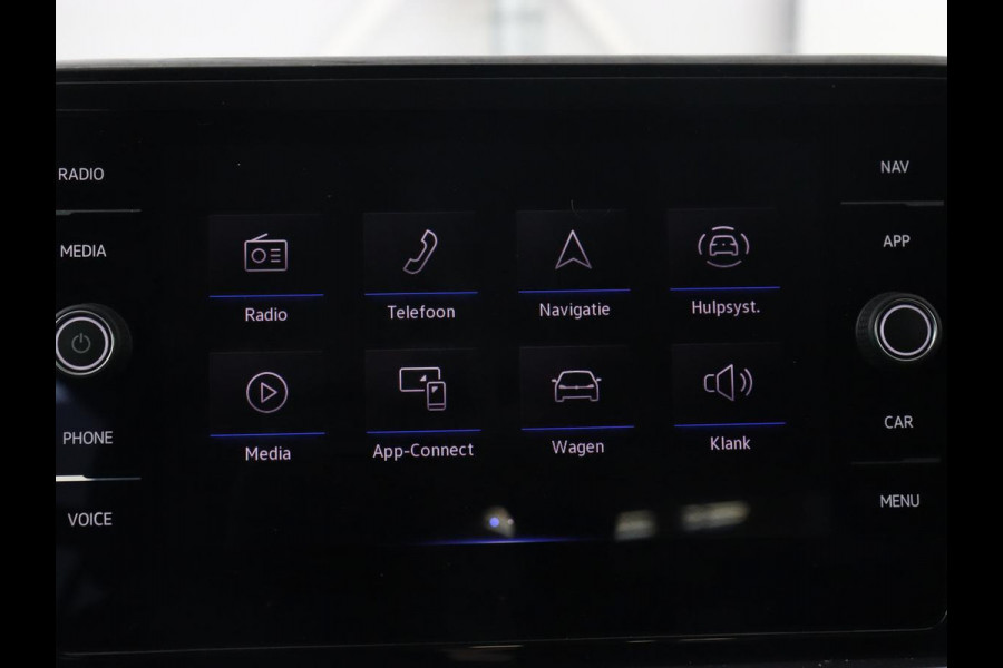 Volkswagen T-Roc 1.5 TSI Life Business | Stoelverwarming | Camera | Virtual Cockpit | Carplay | Full LED | Adaptive cruise | Navigatie | Park Assist | Climate control | DAB | Bluetooth