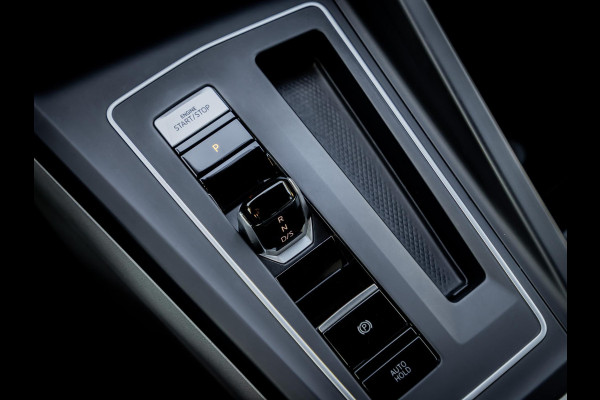 Volkswagen Golf 1.4 eHybrid Style Adaptieve Cruise Control|Eerste eigenaar