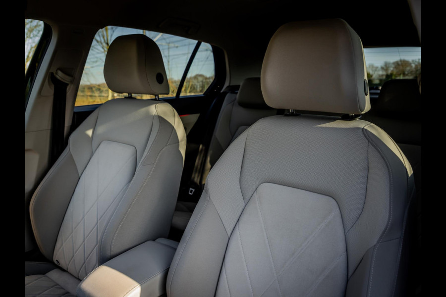 Volkswagen Golf 1.4 eHybrid Style Adaptieve Cruise Control|Eerste eigenaar