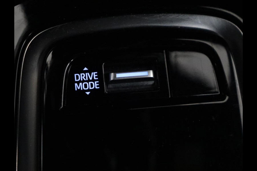 Toyota Corolla 1.2 Turbo Active | Camera | Adaptive cruise | Carplay | Navigatie | Full LED | Climate control | Bluetooth | 16'' | DAB ontvanger