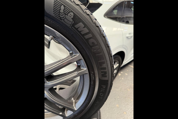 Ford Kuga 2.5 PHEV ST-Line X AUT PDC/CAM/LM18/LEER/NAVI/PANO