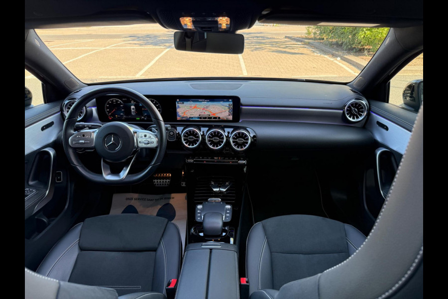 Mercedes-Benz A-Klasse 250 e AMG LED/PDC/CAM/NAVI/LEER/LMV19