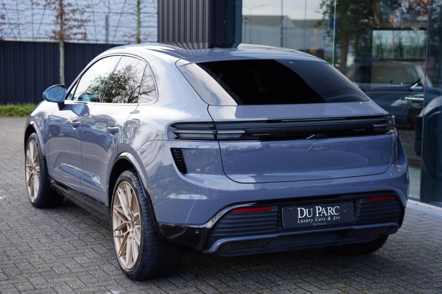 Porsche Macan Turbo 100 kWh / Passenger Display / Panoramadak / 2 D.Km