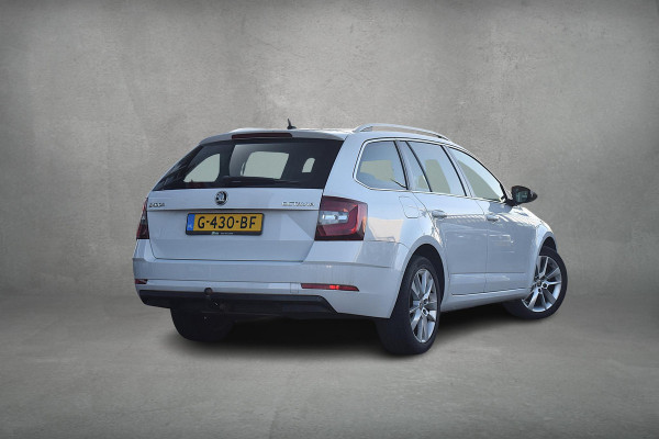 Škoda Octavia Combi 1.0 TSI Greentech Style Business | Trekhaak | Apple CarPlay | Keyless | Stoelverwarming