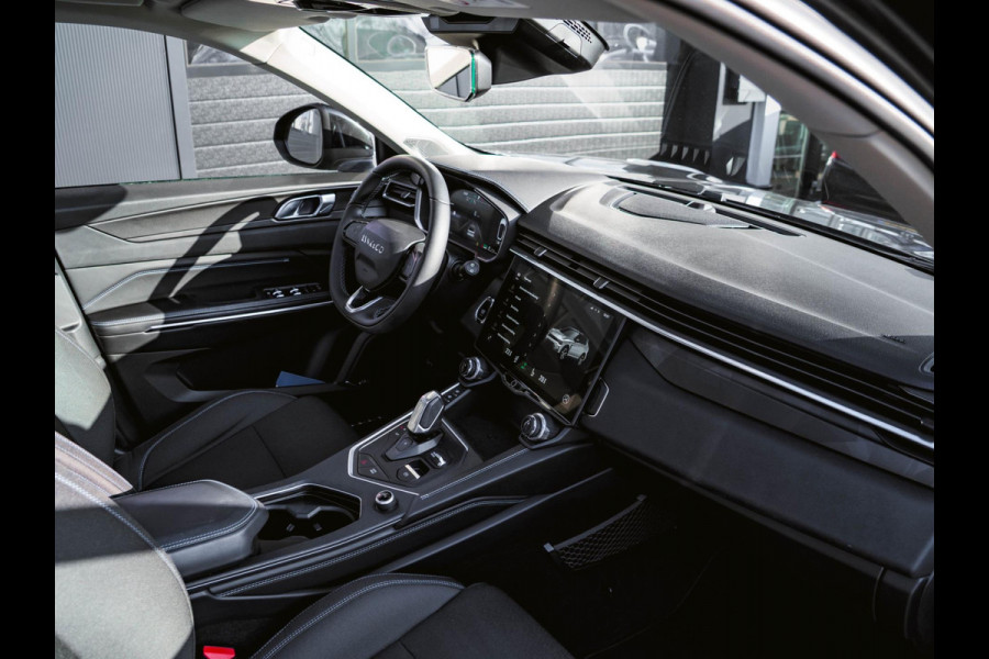 Lynk & Co 01 1.5 Black Edition Panoramadak|360° Camera|ACC|Stoelverwarming|Navi|Carplay