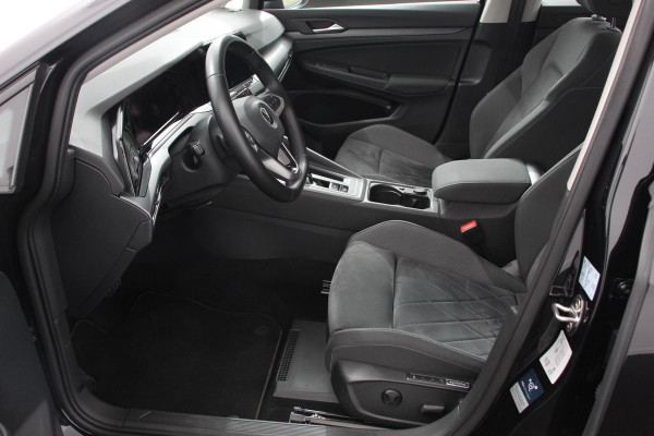 Volkswagen Golf 1.5 eTSI 150pk DSG Style | Navigatie | Apple Carplay/Android Auto | Parkeersensoren | Adaptive Cruise Control | Blind Spot Assist | Stoel- en stuurverwarming | Ledverlichting | Virtual Cockpit | Lane Assist | Climatronic