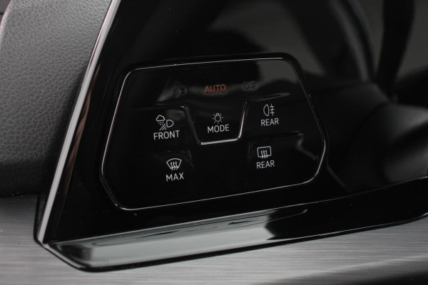 Volkswagen Golf 1.5 eTSI 150pk DSG Style | Navigatie | Apple Carplay/Android Auto | Parkeersensoren | Adaptive Cruise Control | Blind Spot Assist | Stoel- en stuurverwarming | Ledverlichting | Virtual Cockpit | Lane Assist | Climatronic