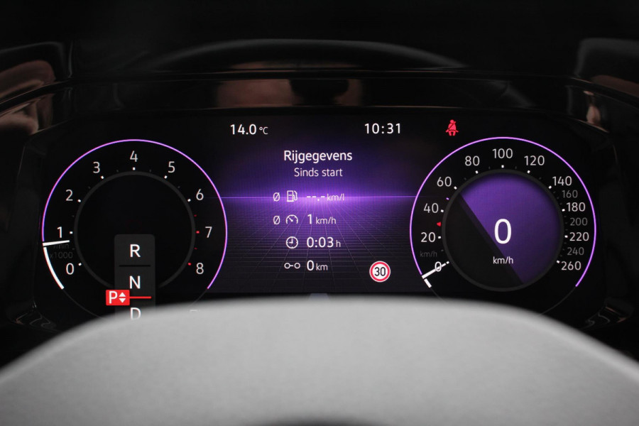 Volkswagen Golf 1.5 eTSI 150pk DSG Style | Navigatie | Apple Carplay/Android Auto | Parkeersensoren | Adaptive Cruise Control | Blind Spot Assist | Stoel- en stuurverwarming | Ledverlichting | Virtual Cockpit | Lane Assist | Climatronic