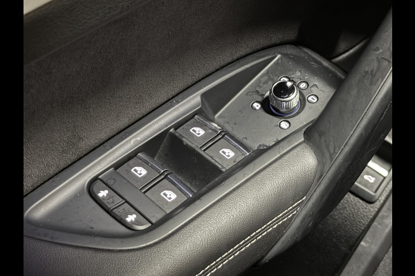 Audi Q5 50 TFSI e 300pk quattro 2x S-Line | Elektr. trekhaak | Apple Carplay | Virtual cockpit