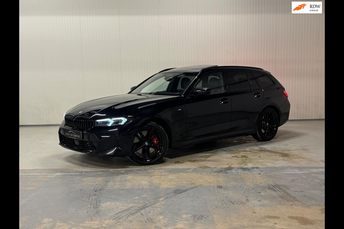 BMW 3 Serie Touring 330e | M-SPORT | PANO | HUD | TREKHAAK | CAMERA | SHADOW LINE