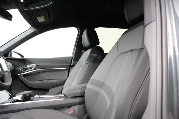 Audi e-tron 55 quattro Advanced edition Plus 408pk | Lederen bekleding | Navigatie | Climate Control | Camera | Extra Getint glas | Parkeer sensoren