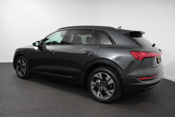 Audi e-tron 55 quattro Advanced edition Plus 408pk | Lederen bekleding | Navigatie | Climate Control | Camera | Extra Getint glas | Parkeer sensoren
