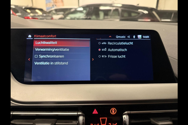 BMW 1-serie 118i Executive Edition V-COCKPIT/NAVI/LED/CARPLAY/ECC/PDC/CRUISE///