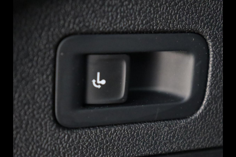 Seat Tarraco 2.0 TSI 4DRIVE Xcellence 7-persoons | Panoramadak | Leder | Stoelverwarming | 360 Camera | Trekhaak | Carplay | Adaptive cruise | Standkachel | Navigatie | 19'' | Achterbankverwarming